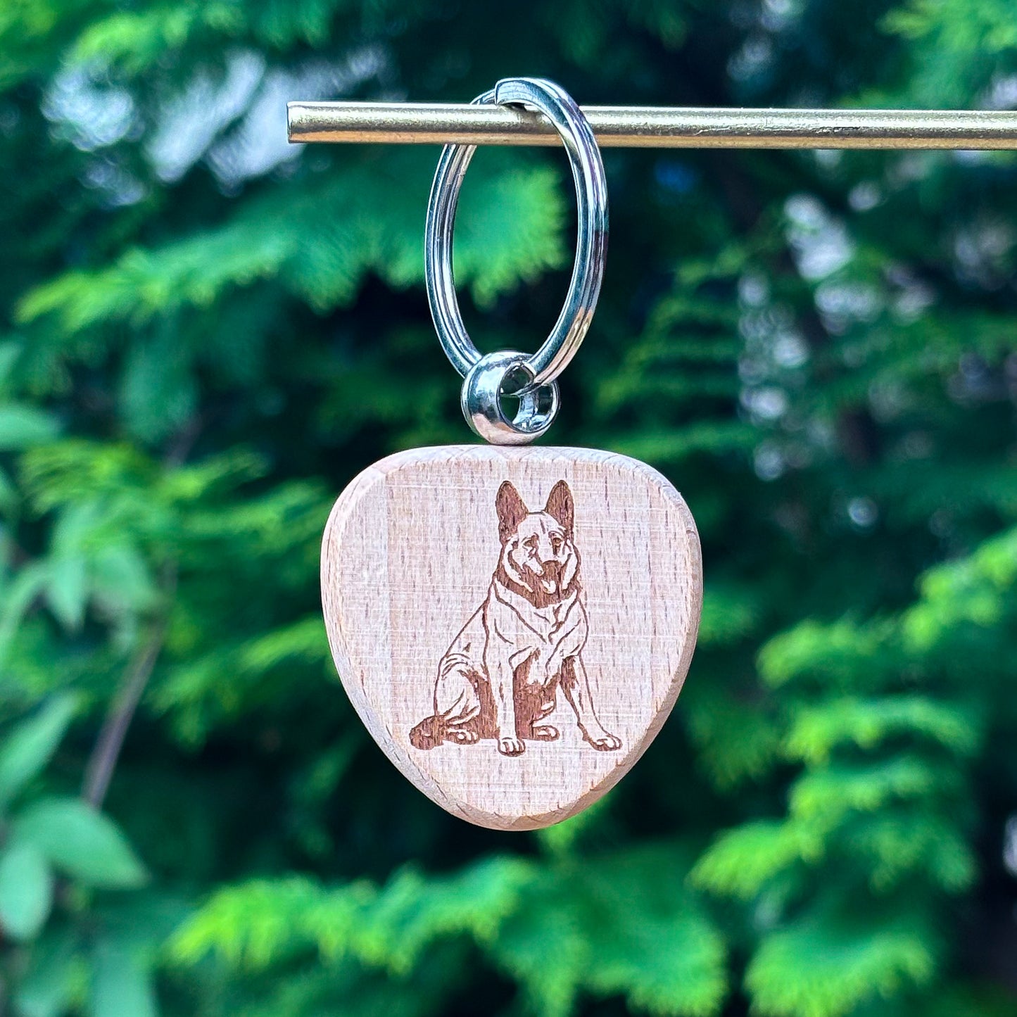 Custom dog breed wooden keychain 38x38mm