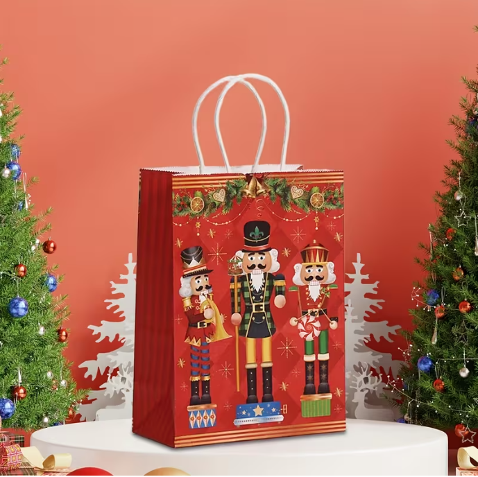 Christmas Paper gift bag- Nutcracker theme 21x15cm
