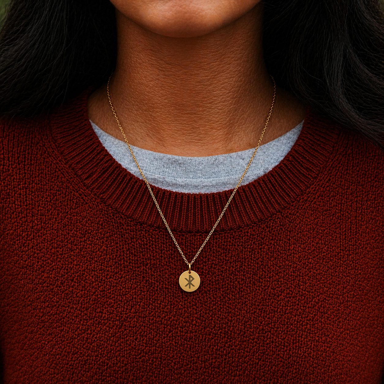 Single rune- Love 14mm round Gold SS on 45cm rope chain