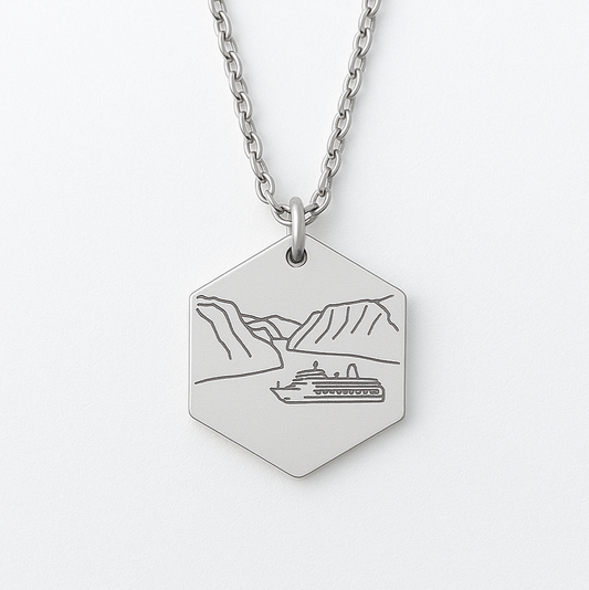 Port of Flam with cruiseship round necklace - Stainless Steel