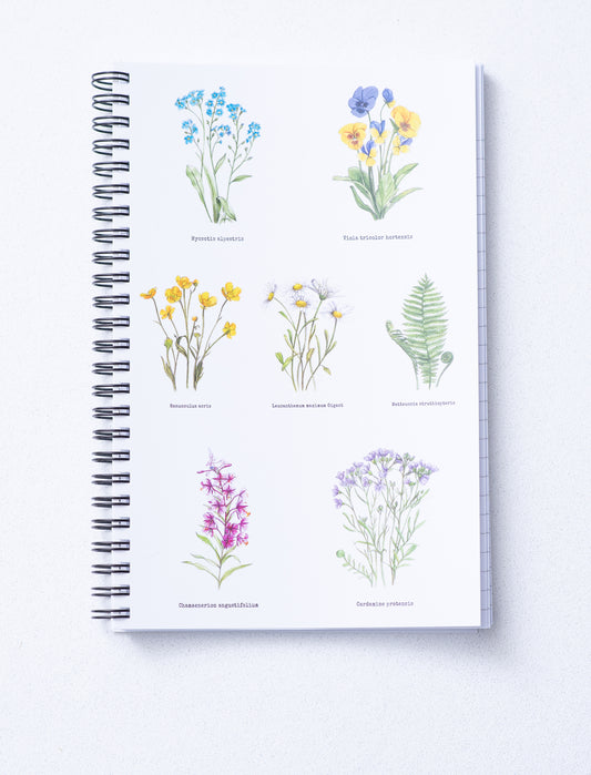 Cuaderno con ilustraciones de flores