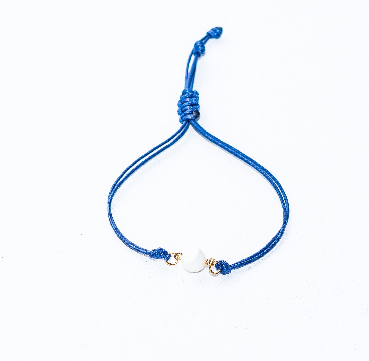 Armband met parelmoer stenen kralen